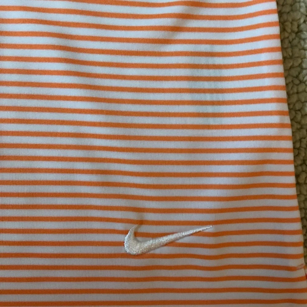 Women’s Nike Golf Dry Fit Victory Sleeveless Striped Golf Polo size L